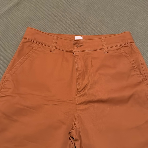 Woman’s Girlfriend Khaki Pant - Picture 1 of 5